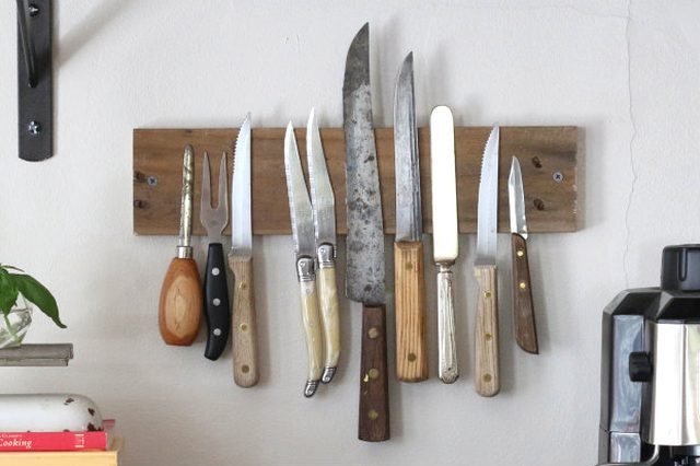 how_to_magnetic_knife_rack_ehow.jpg